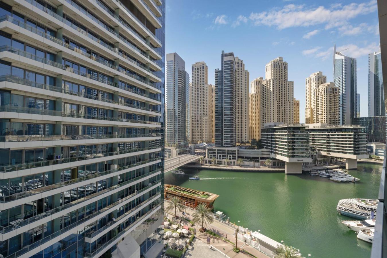 Apartment Luxury In Marina With Canal Views