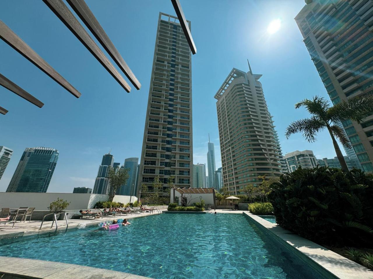 Luxury In Marina With Canal Views Apartment Dubai