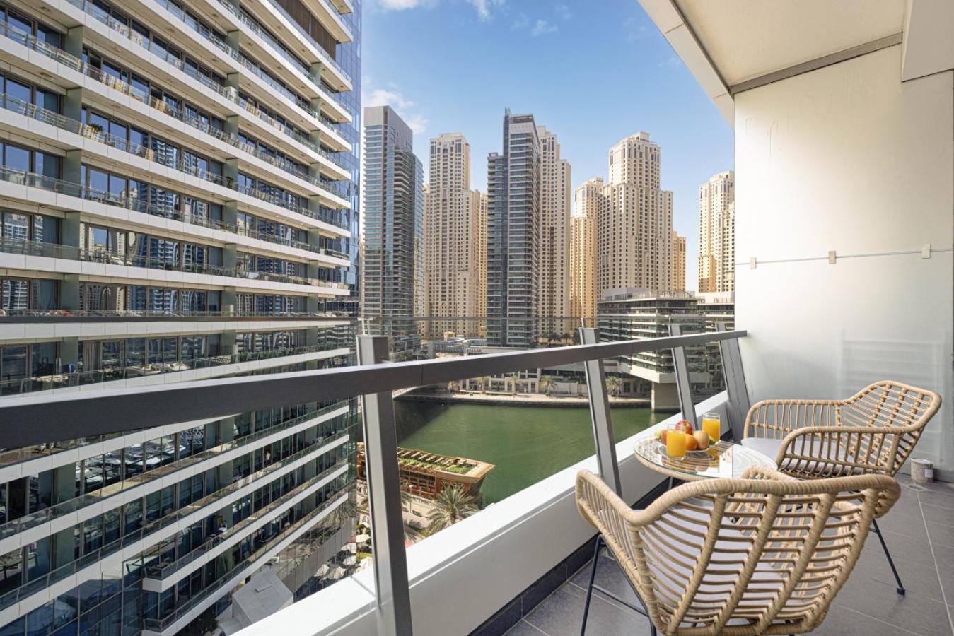 Luxury In Marina With Canal Views Dubai